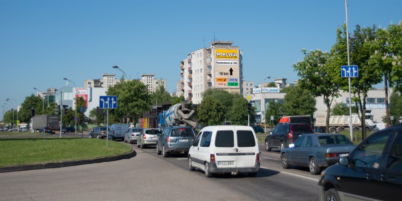 Savanoriai ave./ 6 Geležinis vilkas st. - moki vezi 650