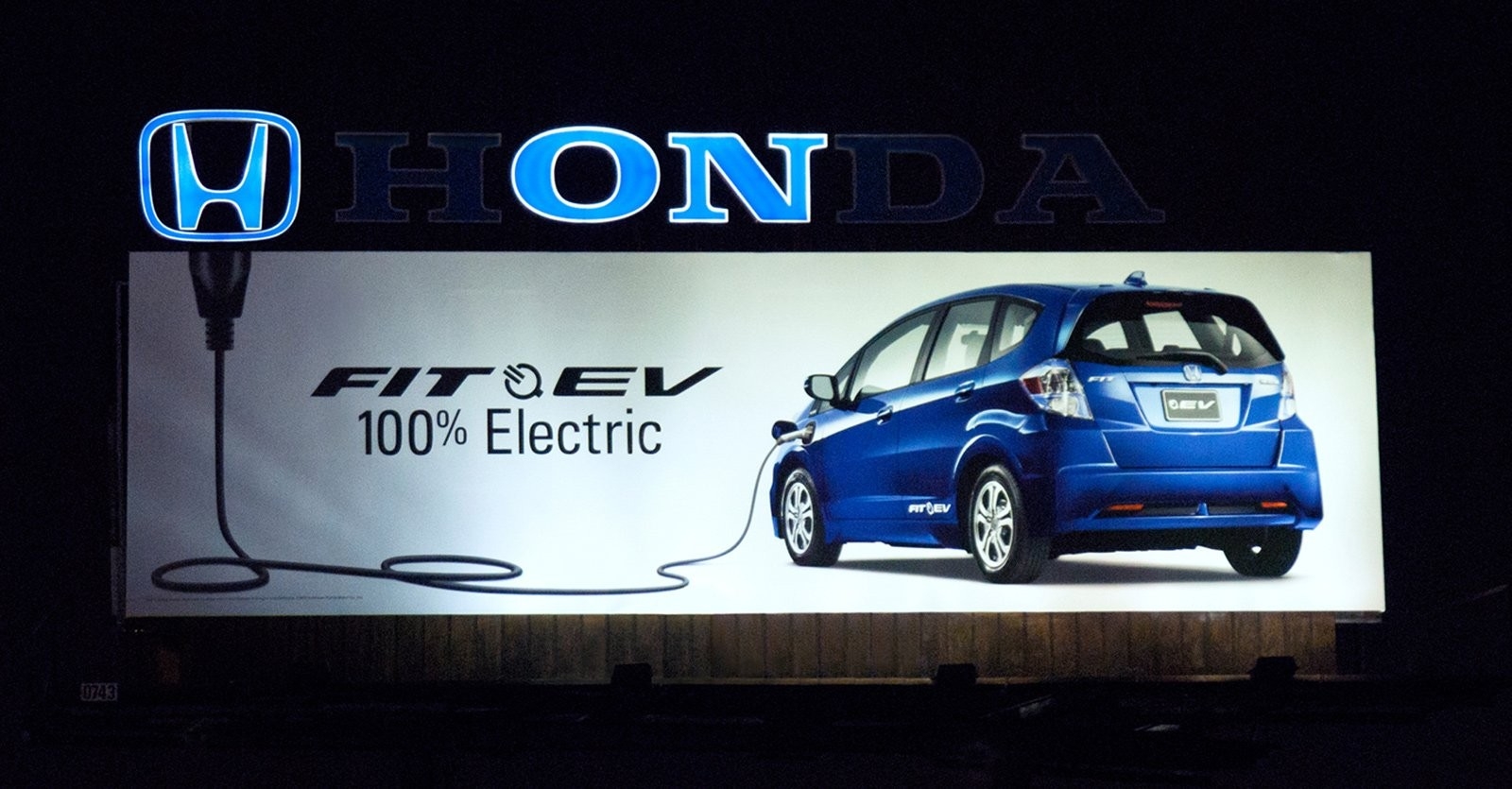 honda fit hondas plug in vehicle gets a plug in billboard to match 1600 40333